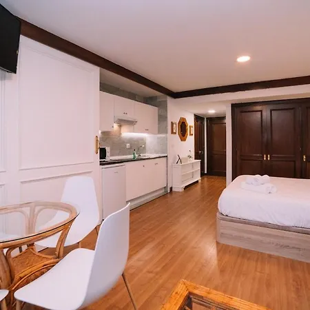 Estilo Y Calidez En El Centro By Apartment