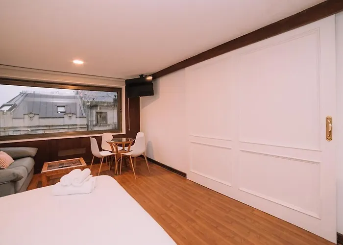 Estilo Y Calidez En El Centro By * Vigo